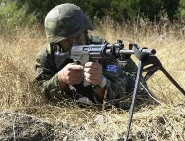 FN FAL: Το πιο επιτυχημένο αυτόματο τυφέκιο εφόδου στον κόσμο! (βίντεο)